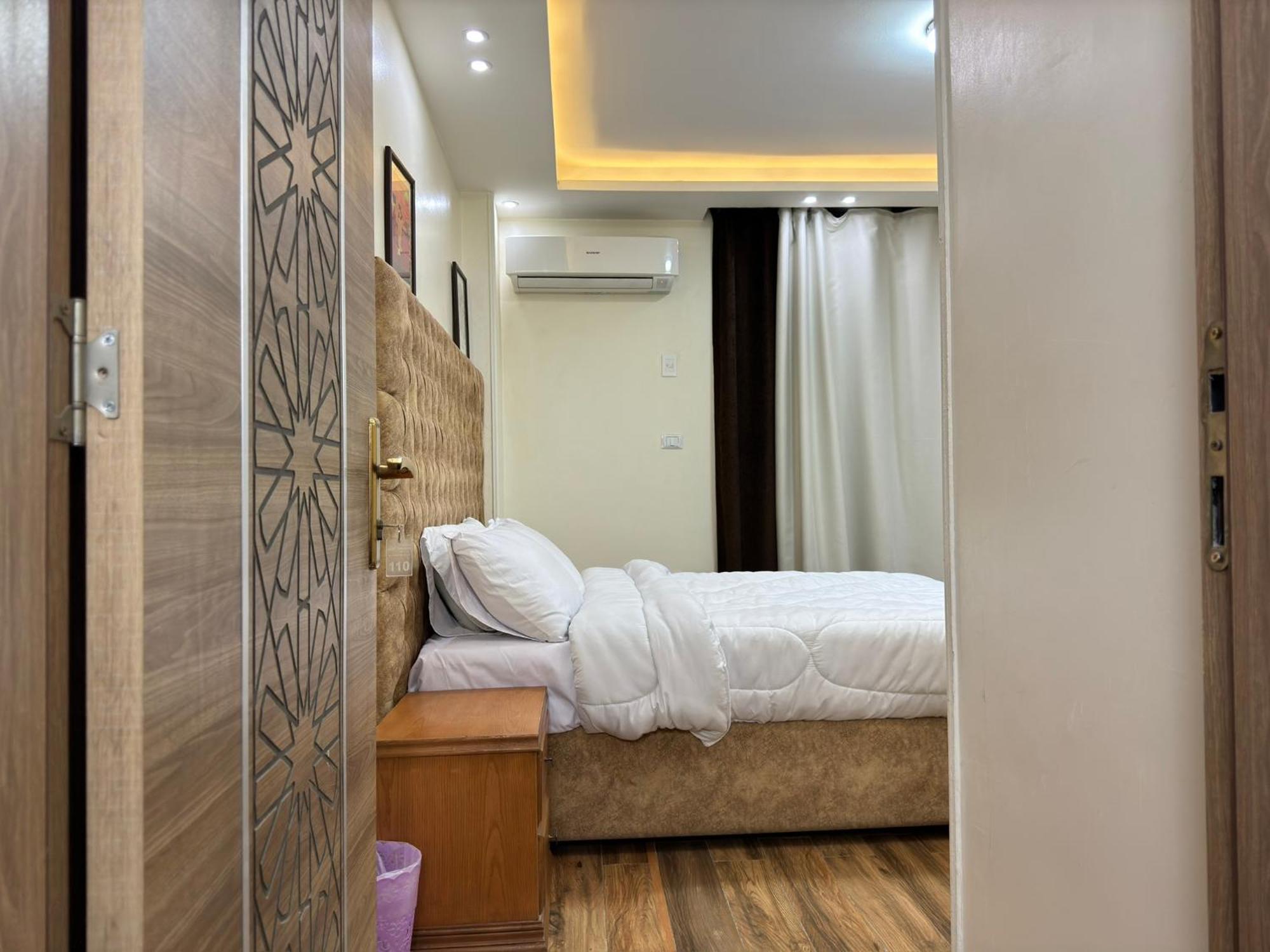 Ghatati Pyramids Gardens Hotel מראה חיצוני תמונה